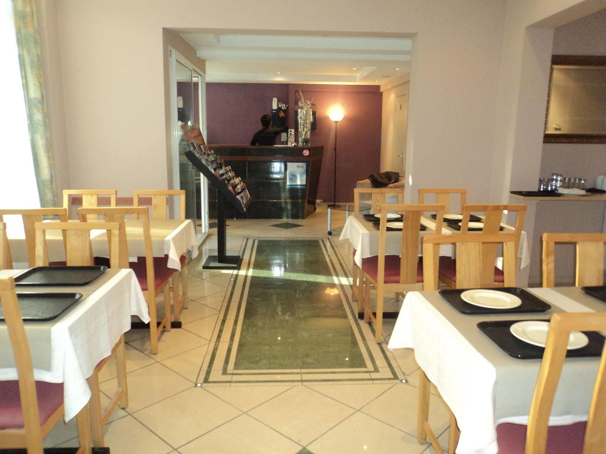 Hotel Albergo Brussels Exterior photo